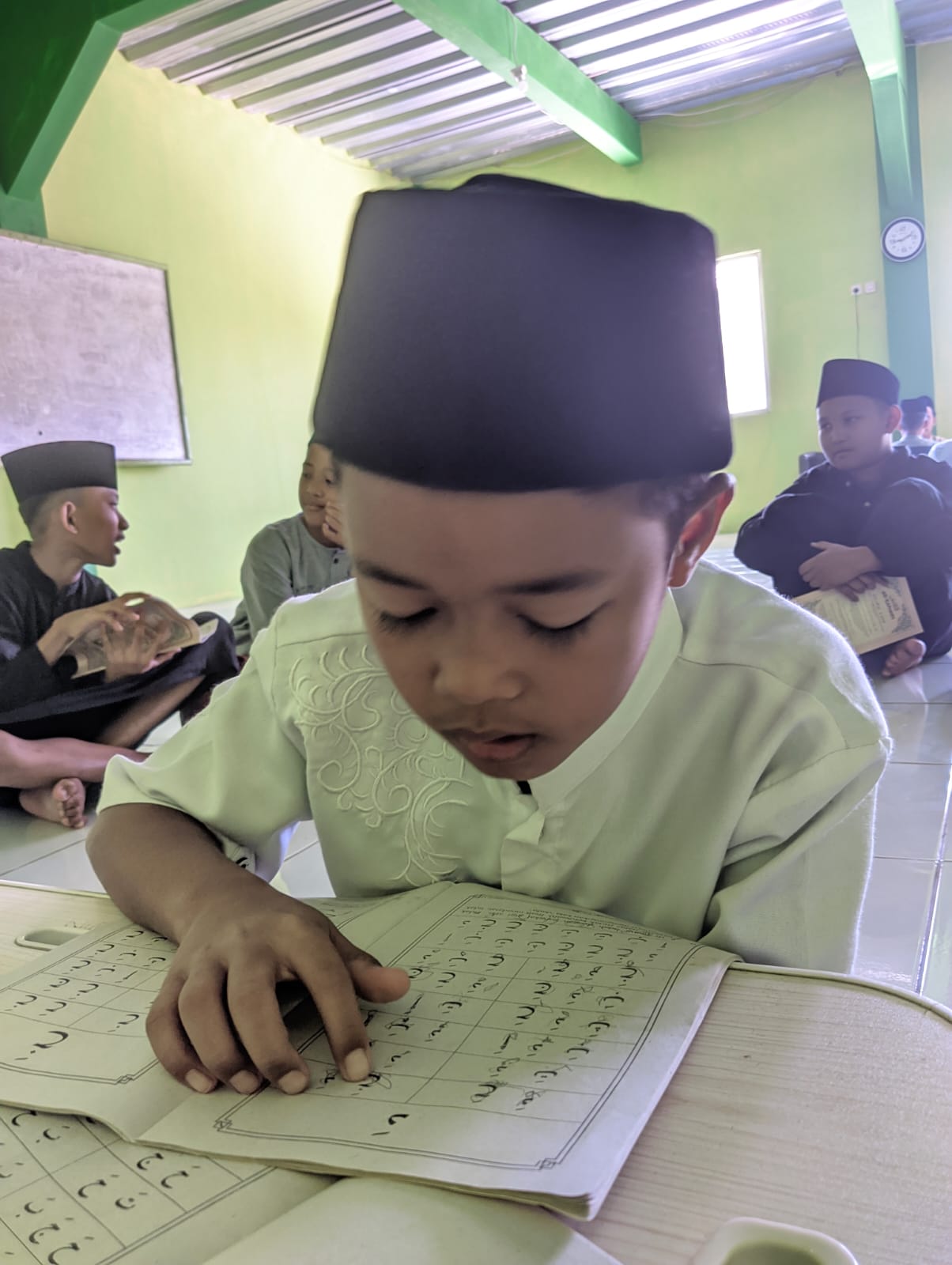 Bukan Sekadar Hafal: Membangun Karakter Bersama Al-Qur’an
